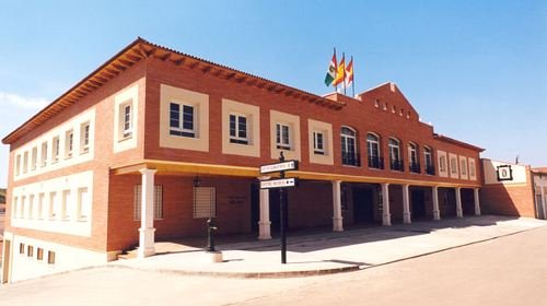 Five short films promoted by [ The House of Films ], tonight at the III Festival de Cortometrajes de Cabanillas del Campo (Castilla-La Mancha, Spain)